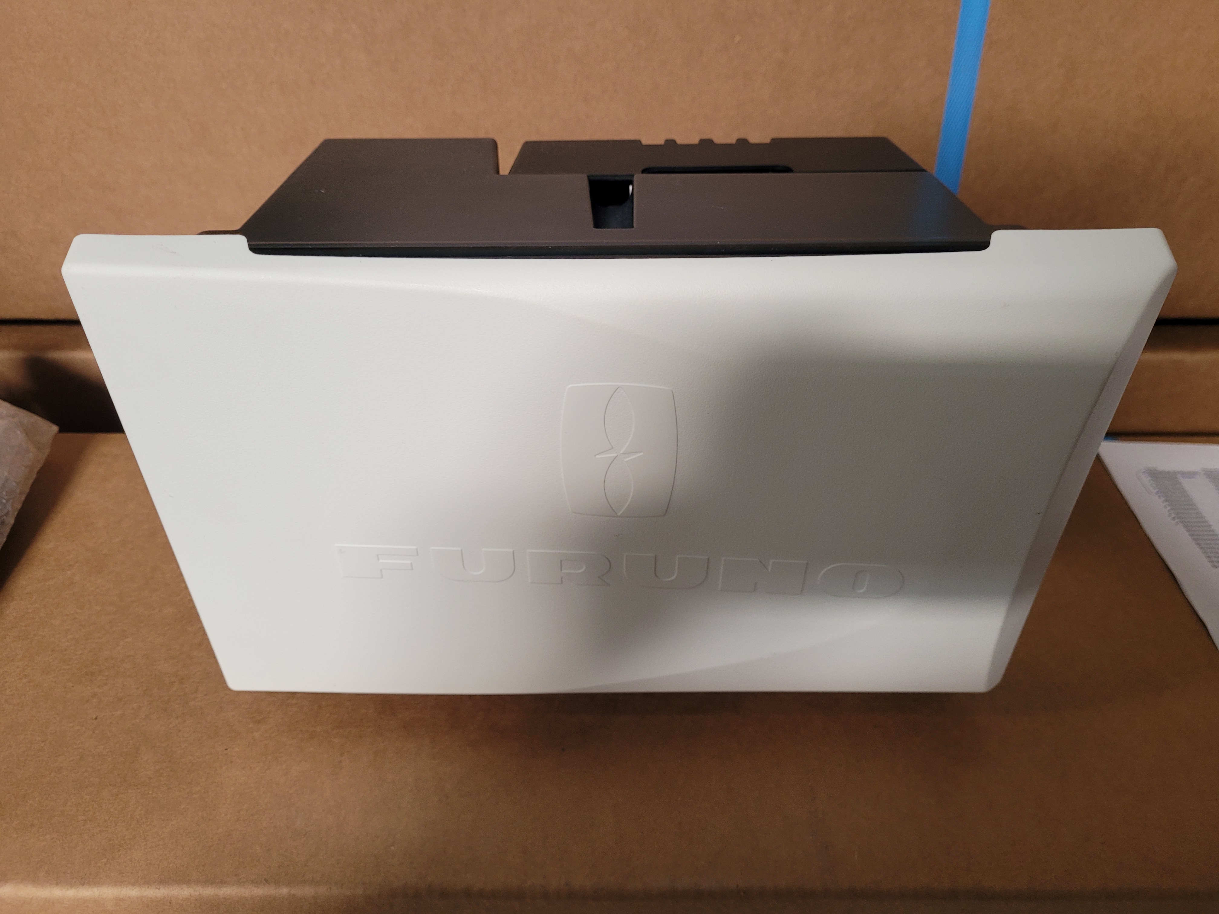 Face avant + cap&ocirc;t